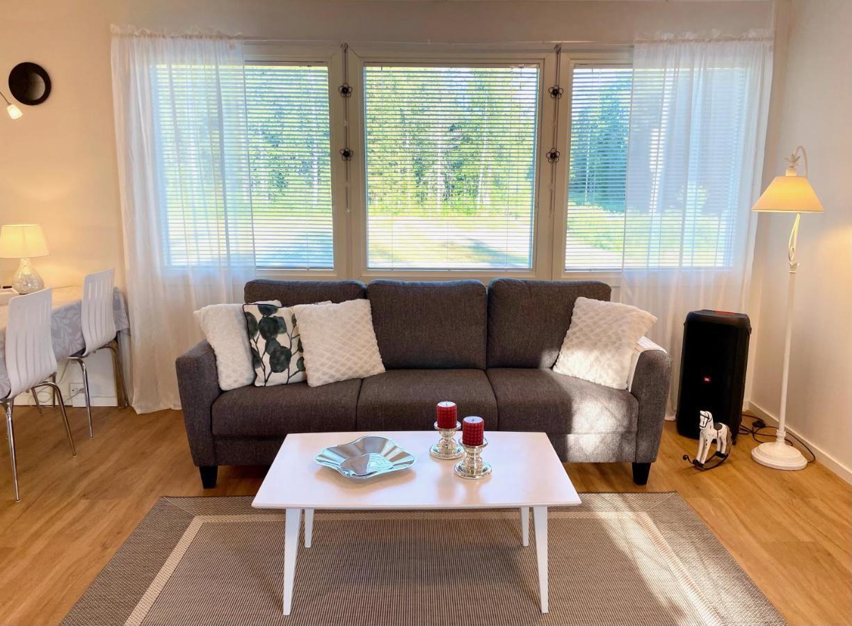 Cozy Renovated House With A Lot Of Parking Space. Haparanda  Bagian luar foto