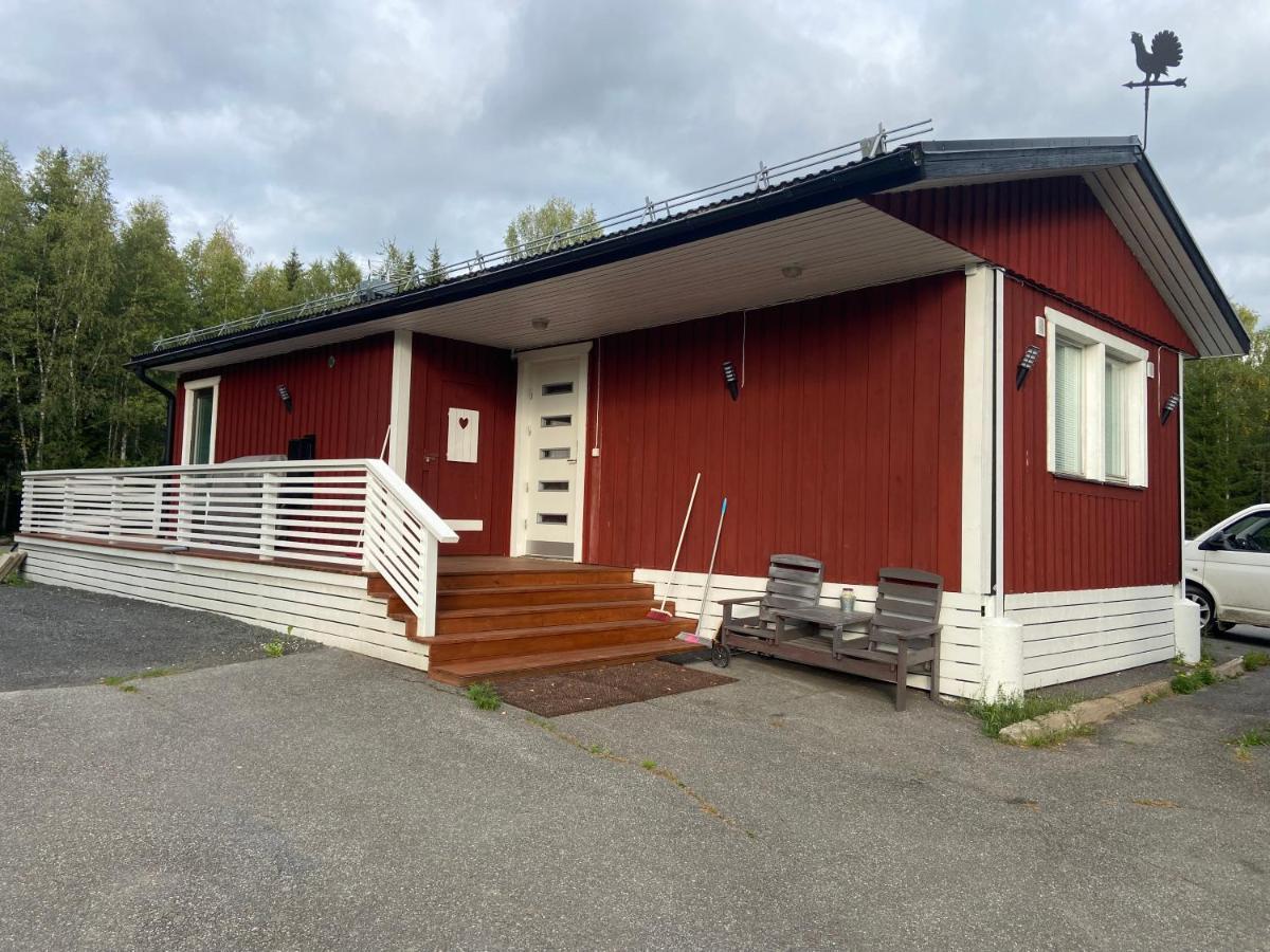 Cozy Renovated House With A Lot Of Parking Space. Haparanda  Bagian luar foto